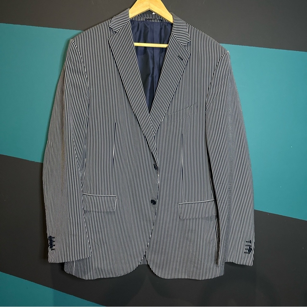 Ermenegildo Zegna Navy and White Pinstripe Blazer 100% SILK - Picture 2 of 16